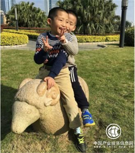 20180417030537818_副本.jpg