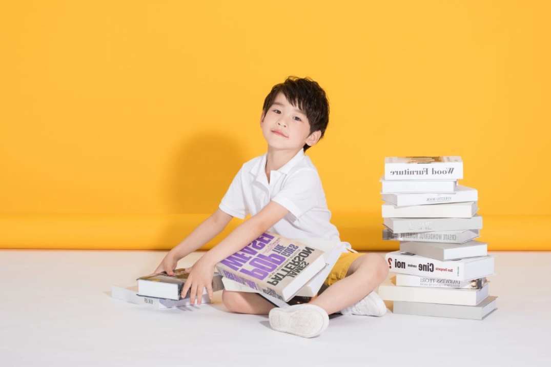 孩子写作业拖拉