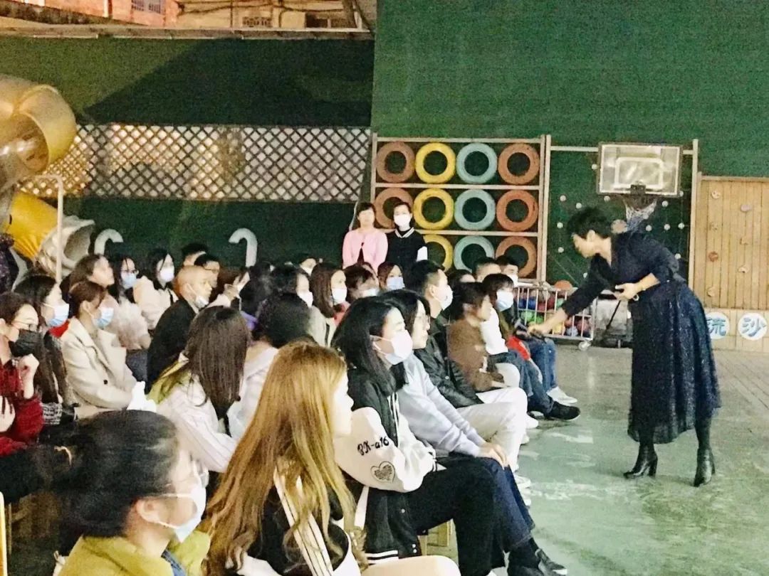多特儿童专注力教授团队公益讲座